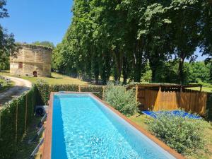 Maisons de vacances La Fuye du Chateau de Jallanges pour 17 personnes : photos des chambres