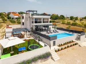 Vila Katarina ZadarVillas - Kakma