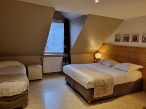 Hotels Hotel Saint-Pierre : Chambre Triple Deluxe