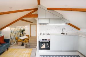 HM - Home Feeling Studio Campanhã