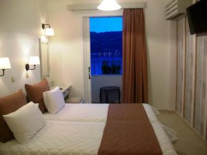 Double or Twin Room - Sea Front 1st floor