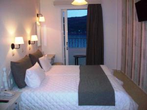 Double or Twin Room - Sea Front 1st floor