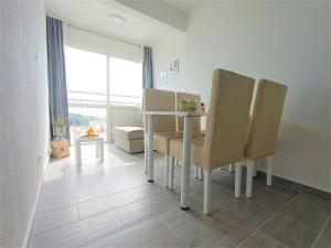 Apartment Endless View