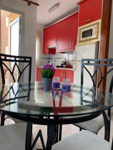 Seaside apartment with balcony - 3hvězdičkové hotely ve městě Las Galletas