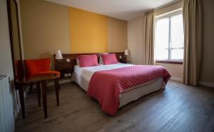 Hotels LOGIS HOTEL - La Petite Rade : photos des chambres