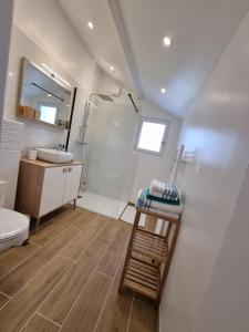 Appartements La Citadine, maison avec jardin… : Appartement 3 Chambres