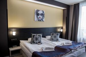 Deluxe King Room room in Hotel Idol