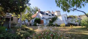 Appartements Loches : gite de charme independant avec jardin : photos des chambres