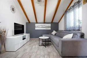 Apartman Stina - Vranjic