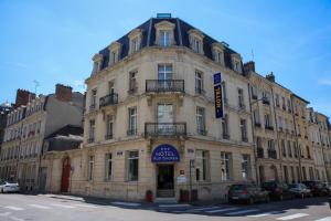 Hotels Brit Hotel Aux Sacres Reims Centre : photos des chambres