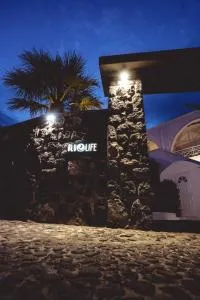 Blue Life Hotel - Emboríon