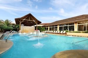 The Signature Level at Grand Palladium Imbassaí Resort & Spa