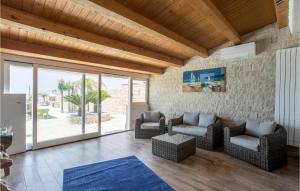 Awesome Home In Pachino With Kitchen