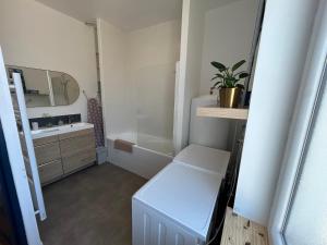 Appartements Appartement confortable de 80m2 Centre ville de Quimper & Parking prive : photos des chambres