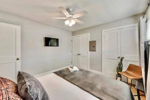 Global Cup Hello Gorgeous Flat near Downtown!