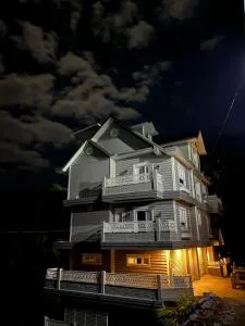 The Pitch Roof - Димапур