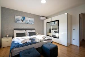 Villa Beauty with heated pool and jacuzzi