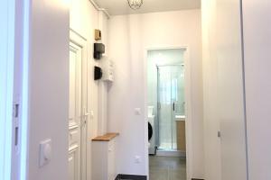 Appartements Appart'Village Le Creusot N2 NeufNetflix : photos des chambres