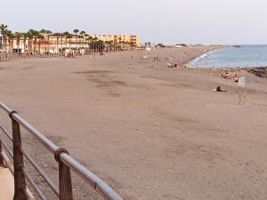 Tranquila casa frente al mar