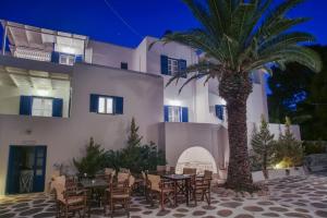 Two-Bedroom Apartment with Garden View room in Nicos Studios & Apartments