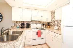 Ocean Village Club C24