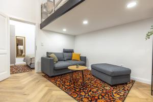 Downtown Luxury Apartment