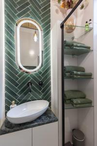 Downtown Luxury Apartment