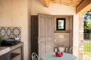 Maisons de vacances Bastide Toujours Dimanche, Maison de vacances avec vue & piscine privee : photos des chambres