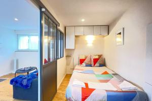 Appartements Cosy Appart Jouy N2 RER C Netflix : photos des chambres