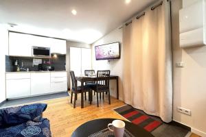 Appartements Cosy Appart Jouy N2 RER C Netflix : photos des chambres