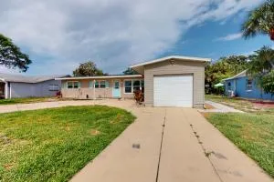 Tropical Haven Retreat - Whitfield