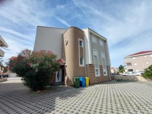 Apartment ADRIANA 