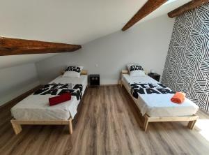 Appartements ColorMix 3 etoiles - 95m2 Plein Centre - Ensoleille Climatise : photos des chambres