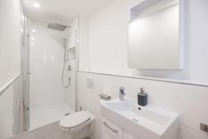 Rooms by StayStay I 24 Hours Check-In