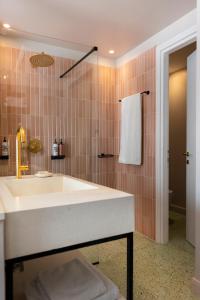 Classic Triple Room room in L'Avventura Athens