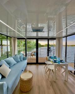 Domki na wodzie - Resort 36 Houseboats