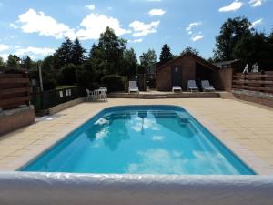 Maisons de vacances Gite Violette, avec piscine & terrasse couverte : photos des chambres