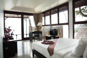 Lipa Lodge Beach Resort