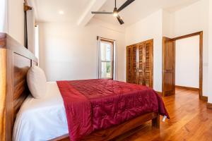 Closer to Heaven and The PoolClub at Mahogany Bay!