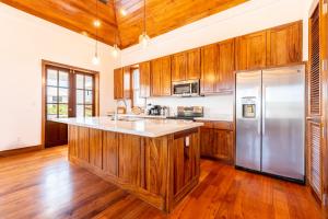 Closer to Heaven and The PoolClub at Mahogany Bay!