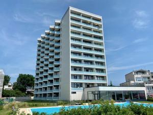 Prinz Hamlet Pelzerhaken Baltic View Prinz Hamlet