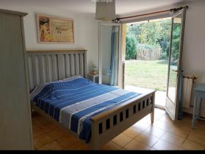 Villas Child dog friendly villa with private swimming pool and fenced garden on the river : photos des chambres