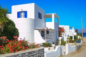 Nicos Studios & Apartments Paros Greece