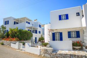 Nicos Studios & Apartments Paros Greece