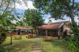 Beverly Suites Mount Lavinia