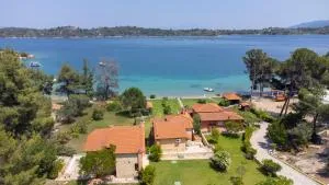 Villa Egeo - Beachfront Paradise, Private Beach, Starlink, BBQ - Diaporos