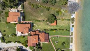 Villa Egeo - Beachfront Paradise, Private Beach, Starlink, BBQ