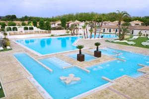 Maisons de vacances Maison a Portiragnes Plage - Residence les Tamaris - Prix piscine non comprise : Maison 2 Chambres