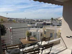 Lovely Maisonette next to Acropolis