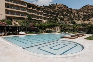 Paralos The Maxine Adults Only